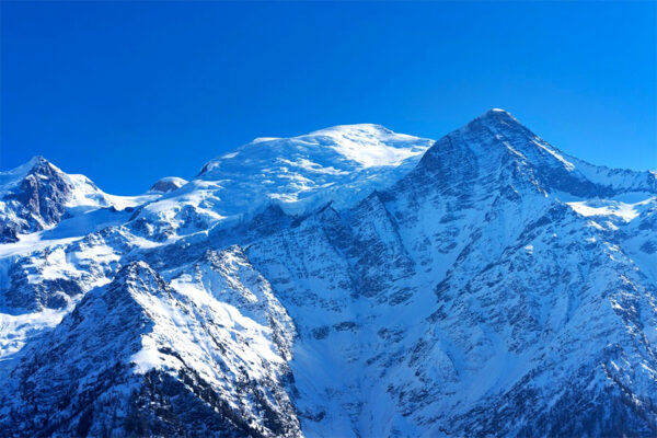 Photo: Europe's Tallest Peak, Mont Blanc, Loses Over Two Meters in Height in Two Years