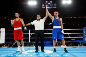 Ukrainian Boxer Oleksandr Khyzhniak Wins