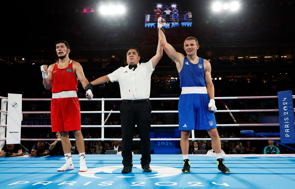 Ukrainian Boxer Oleksandr Khyzhniak Wins